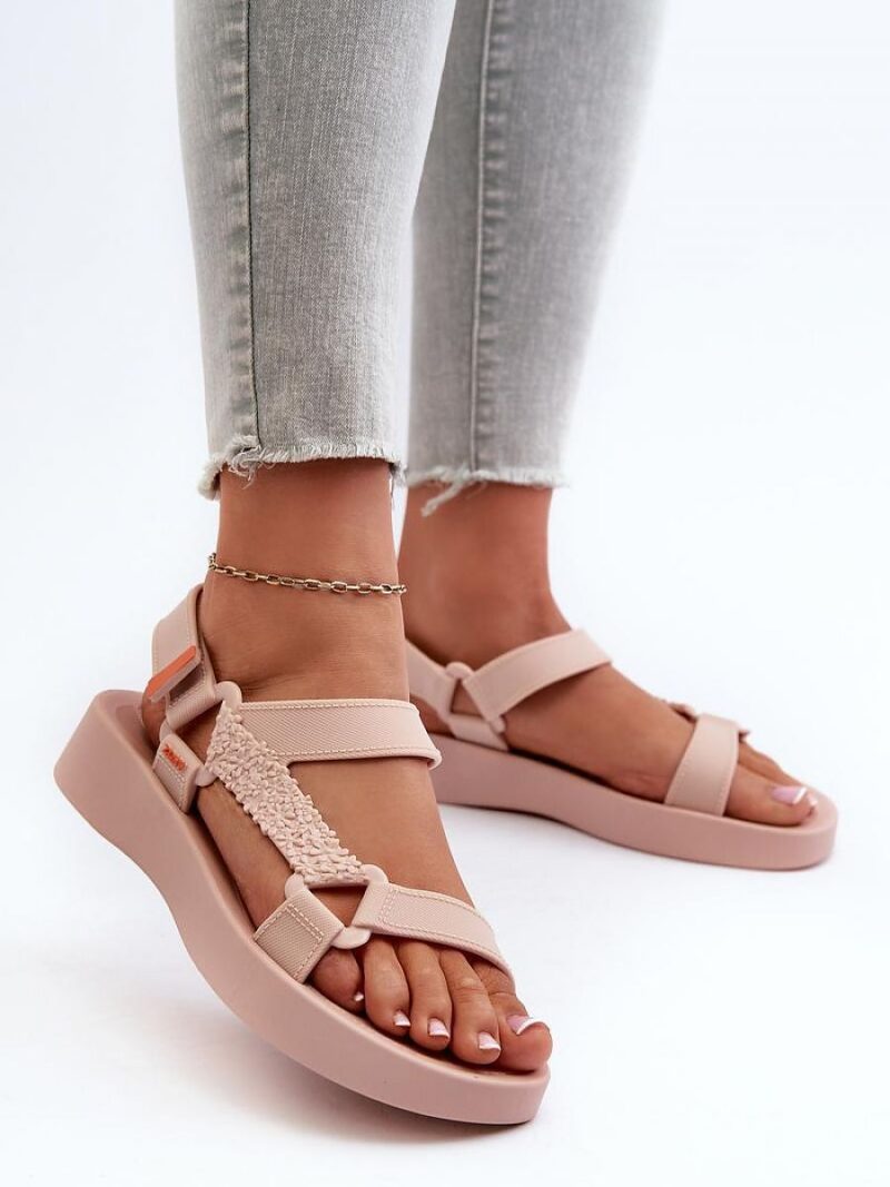 0a19ad9f9cf48a5aaa71923b97f0933e