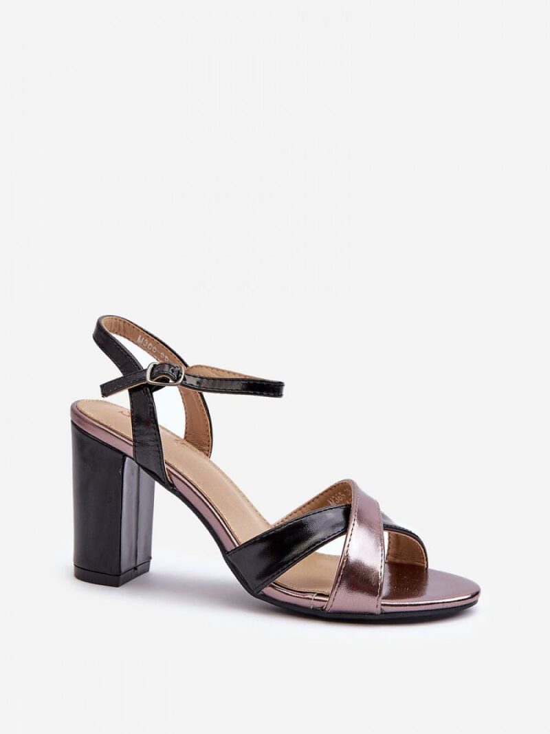 5616f79c130055b3de05d993c27cd1bd